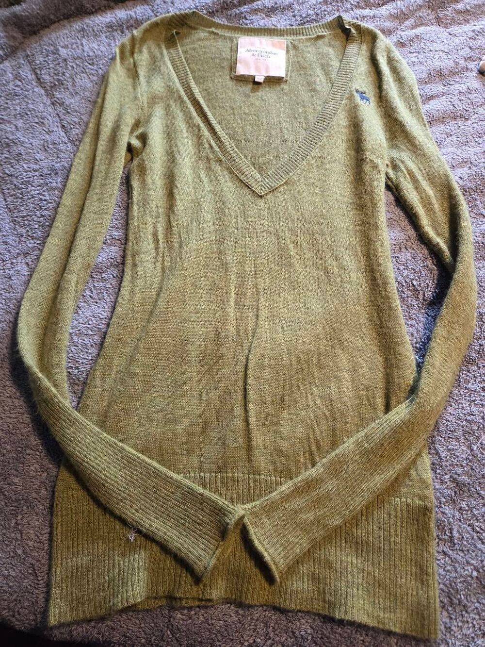 Abercrombie & Fitch Vintage Green Thin Wool Sweater sz M